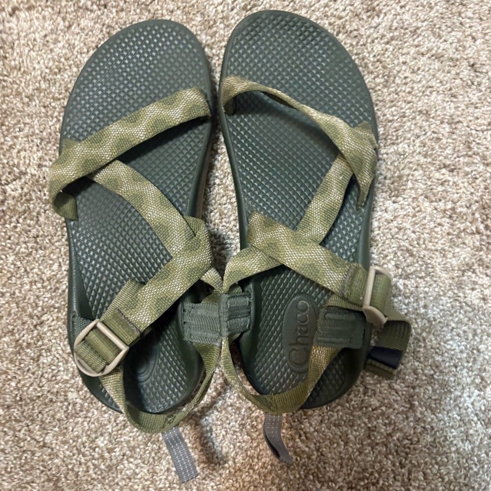 Women’s Chacos Sandals